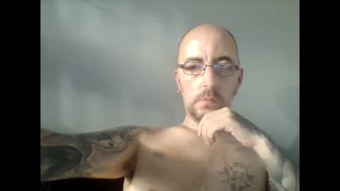 Silent V online show from September 18, 2025, 7:43 am