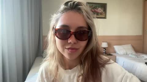 You fav Miss Si online show from April 11, 2026, 7:45 am