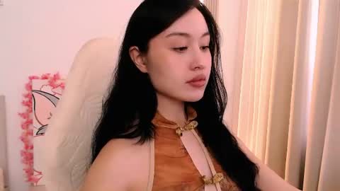 Snapshot of silk_ann chatting on June 12, 2026, 7:18 am silk_ann online show from June 12, 2026, 7:18 am