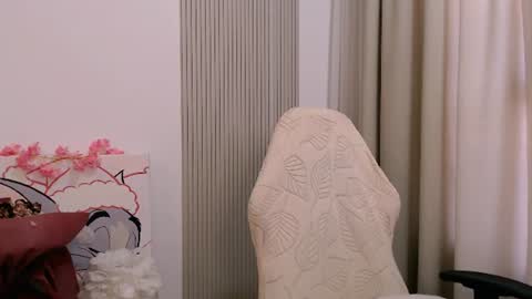 Snapshot of silk_ann chatting on July 8, 2026, 7:02 am silk_ann online show from July 8, 2026, 7:02 am