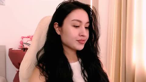 Snapshot of silk_ann chatting on July 13, 2026, 8:17 am silk_ann online show from July 13, 2026, 8:17 am