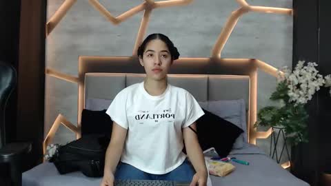 Snapshot of silknyx chatting on March 3, 2026, 1:39 pm silknyx online show from March 3, 2026, 1:39 pm