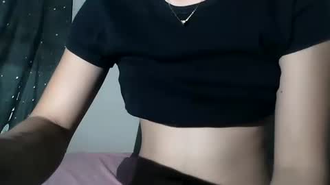 silkykitten_ online show from February 8, 2026, 2:15 am