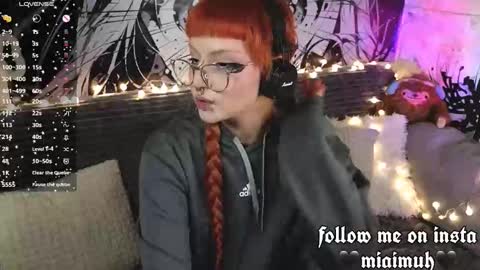 Snapshot of silly_soul chatting on February 16, 2026, 9:33 pm Mia online show from February 16, 2026, 9:33 pm