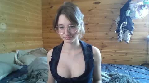 Snapshot of silvadevil chatting on June 5, 2026, 2:01 pm Kate online show from June 5, 2026, 2:01 pm