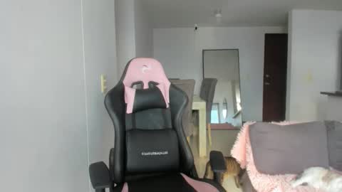 Silvana online show from November 4, 2025, 12:59 pm