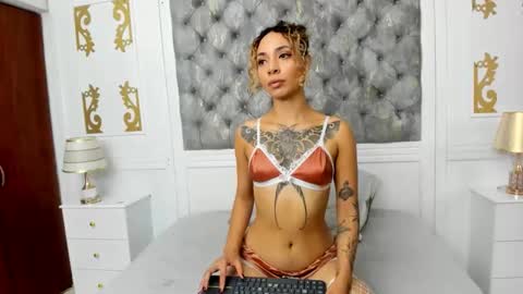 Snapshot of silvanaowenn chatting on May 20, 2026, 11:27 am Silvana online show from May 20, 2026, 11:27 am