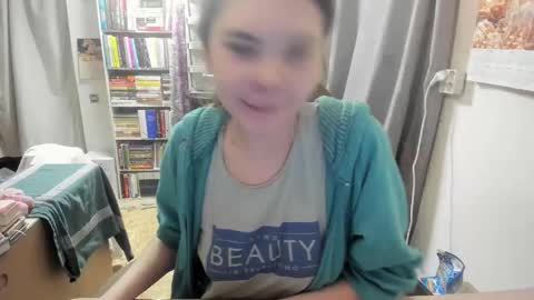 silvercaramel online show from February 15, 2026, 7:43 pm
