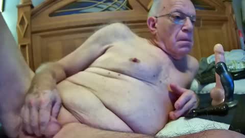 silverdaddy70x online show from December 19, 2024, 1:07 pm