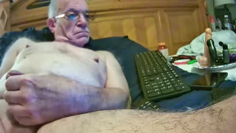 silverdaddy70x online show from January 4, 2025, 9:20 pm