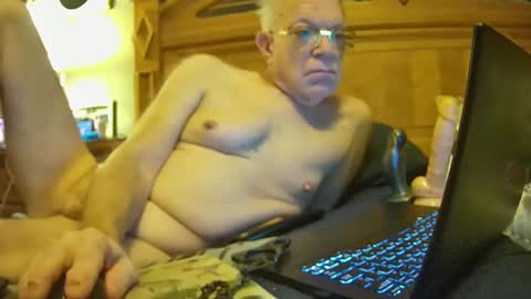 silverdaddy70x online show from January 25, 2025, 12:58 pm