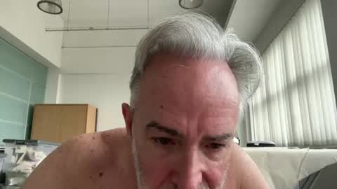 Snapshot of silverdadtop3 chatting on December 2, 2024, 12:18 pm silverdadtop3 online show from December 2, 2024, 12:18 pm