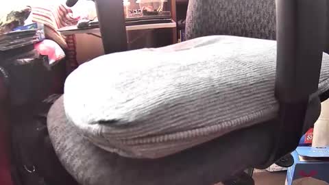 Silver online show from April 17, 2026, 7:06 pm