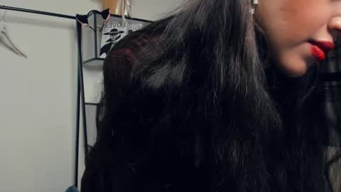 Syrena online show from October 21, 2025, 1:45 pm