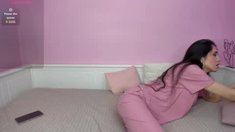 Syrena online show from November 2, 2025, 1:57 pm