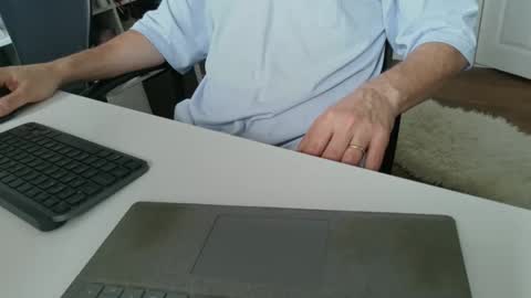 Snapshot of silvertongueduk1 chatting on October 21, 2025, 8:48 am silvertongueduk1 online show from October 21, 2025, 8:48 am