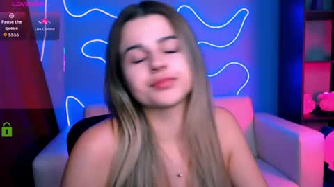 Snapshot of silvia_queen1 chatting on June 11, 2026, 2:22 am Silvia nude in pvt online show from June 11, 2026, 2:22 am