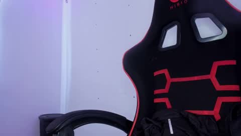 silvia online show from September 8, 2025, 4:28 pm