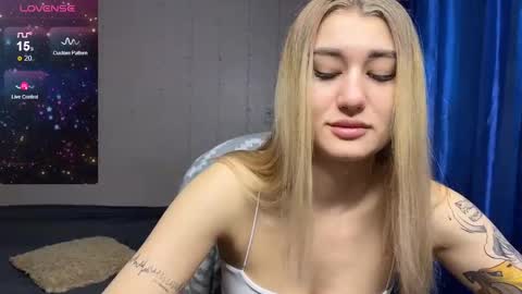 Silvia online show from February 7, 2025, 9:58 am