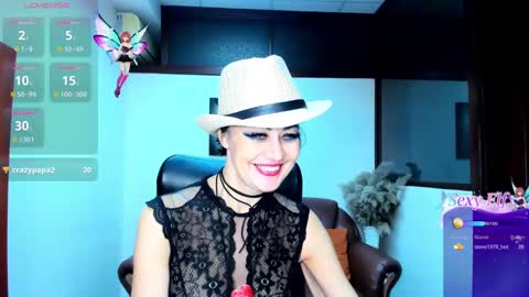 Silvia Wallec online show from January 15, 2025, 2:02 pm