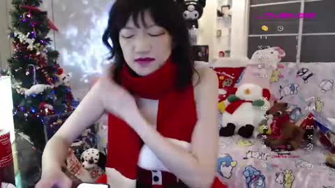 silviajpn online show from December 22, 2024, 12:05 pm