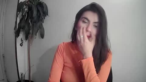 Silvie online show from December 27, 2024, 1:11 am