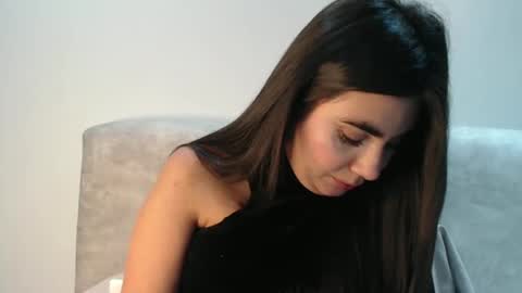 Silvie online show from October 1, 2025, 1:22 am