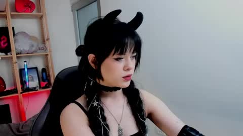 Snapshot of sima_wendy chatting on April 7, 2026, 6:25 am Wendy help me get get 69 likes online show from April 7, 2026, 6:25 am