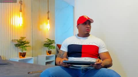 simeone_panda online show from December 23, 2024, 11:57 am