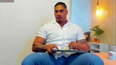 simeone_panda online show from January 4, 2025, 11:54 am