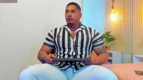 simeone_panda online show from January 5, 2025, 12:42 pm