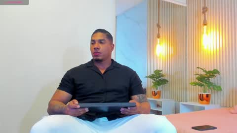 simeone_panda online show from January 10, 2025, 12:04 pm