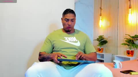 simeone_panda online show from January 15, 2025, 11:53 am