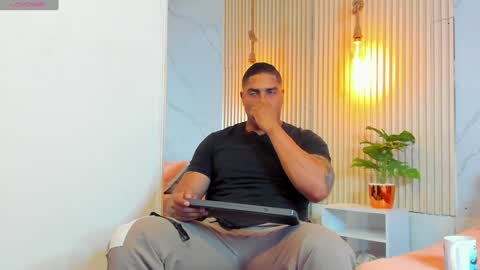 simeone_panda online show from January 24, 2025, 11:48 am