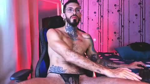 Snapshot of simon_rz chatting on January 10, 2026, 12:07 pm Simon online show from January 10, 2026, 12:07 pm