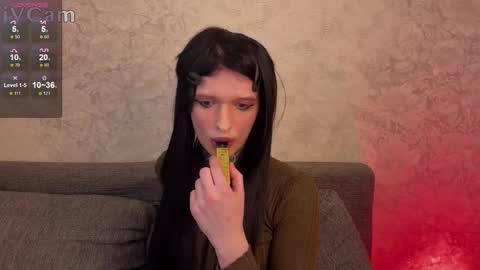 Simona online show from March 1, 2025, 1:43 am