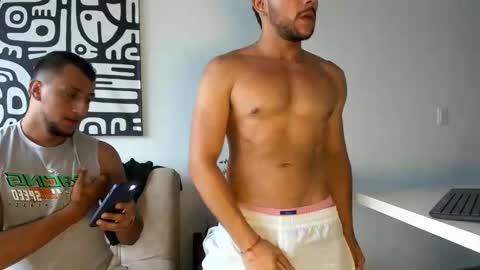 Snapshot of simoncstno chatting on January 7, 2026, 8:55 pm Simn online show from January 7, 2026, 8:55 pm