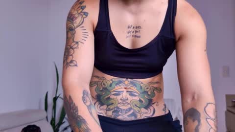 Sim. online show from September 28, 2025, 4:23 pm