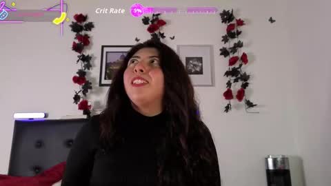 Simone Phill  online show from September 29, 2025, 6:13 pm