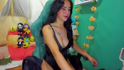 Simon Simpson          Modelo Independiente online show from May 14, 2026, 3:35 am