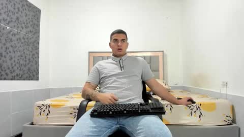 SIMON KELER online show from January 16, 2026, 12:47 am