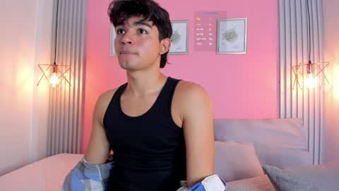  Simon  online show from December 18, 2024, 6:35 pm