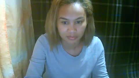 Snapshot of simply__me chatting on February 5, 2026, 10:25 pm simply__me online show from February 5, 2026, 10:25 pm