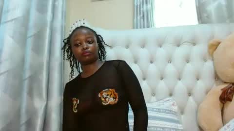 simply_eve1 online show from November 21, 2025, 3:16 am