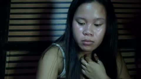 simply_y0urs online show from December 6, 2024, 7:01 pm