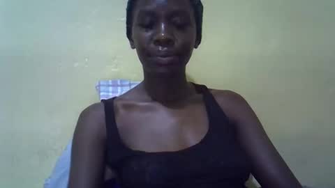 simplyloy33 online show from April 25, 2026, 7:22 am