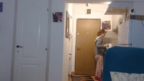 simyhvn online show from March 3, 2025, 5:09 am