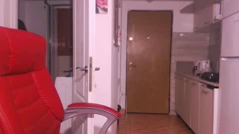 simyhvn online show from November 11, 2025, 6:46 am