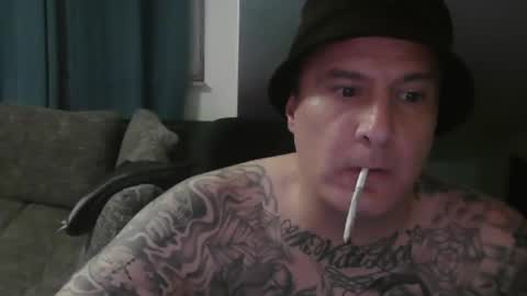 sinalco1975 online show from November 3, 2025, 1:29 am