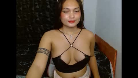 hi im thalia  nice to meet you  please give me thumbs up 3 online show from January 31, 2025, 2:37 am